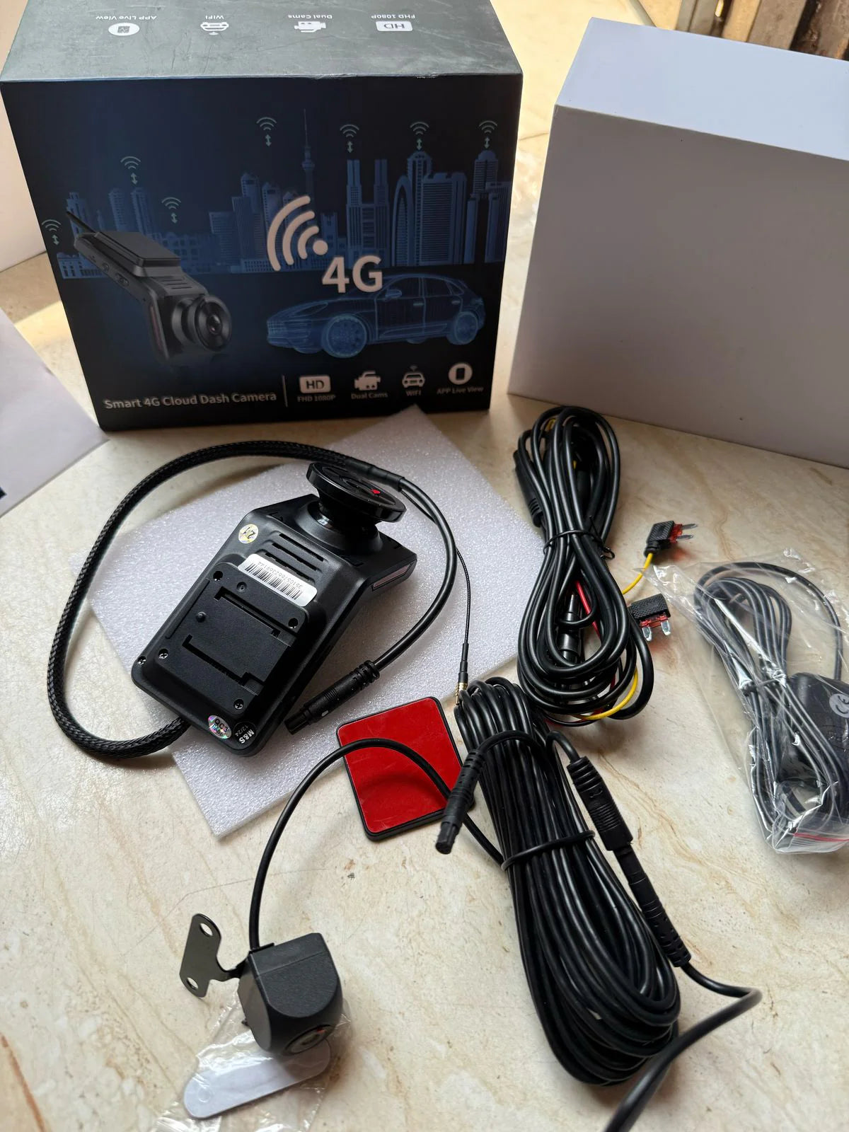 Smart 4G Cloud Dash Camera with 4G SIM Compatibility